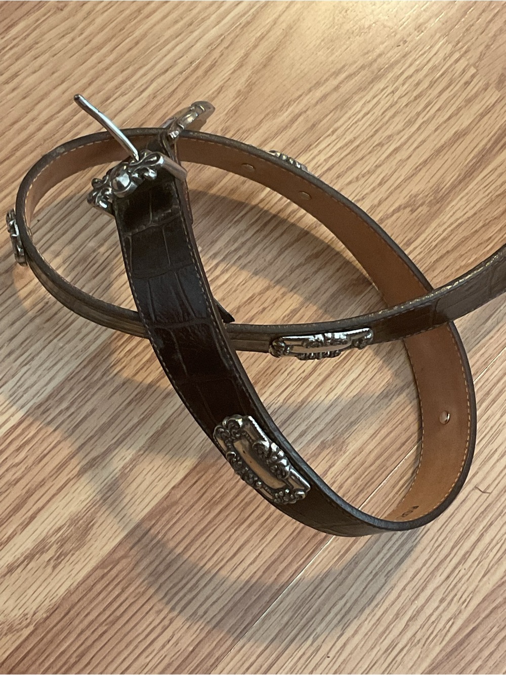 1993 BRIGHTON Brown Western Croc-Embossed Leather Belt with Silver Conchos
